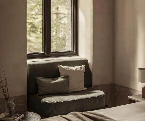 Manna, A Member Of Design Valtessiniko