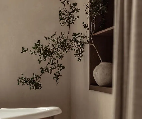 Manna, A Member Of Design 5* Valtessiniko